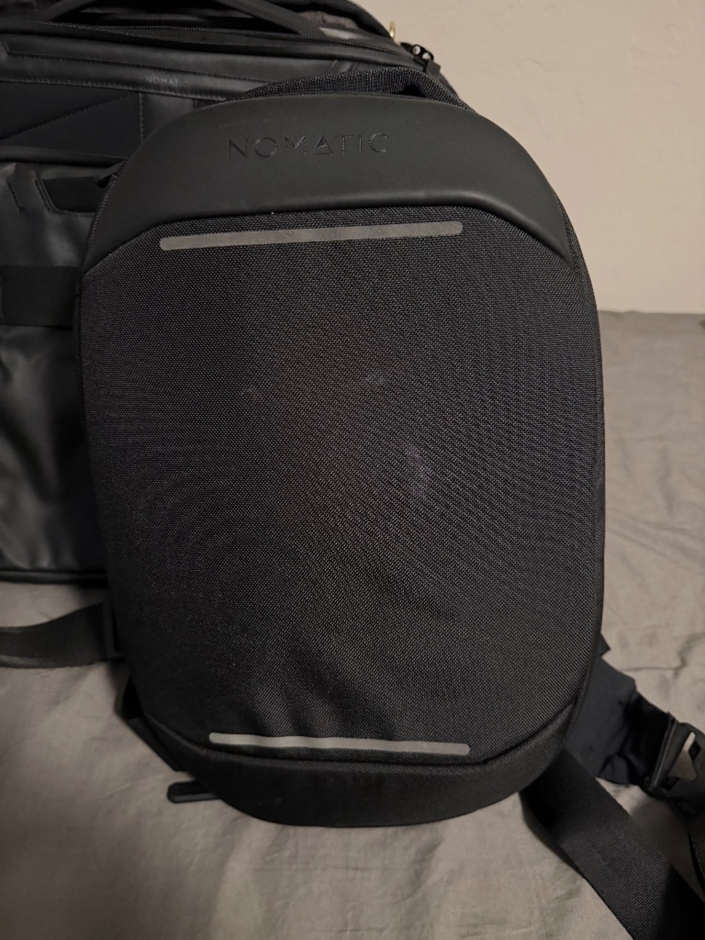 The Nomatic Navigator Sling 10L